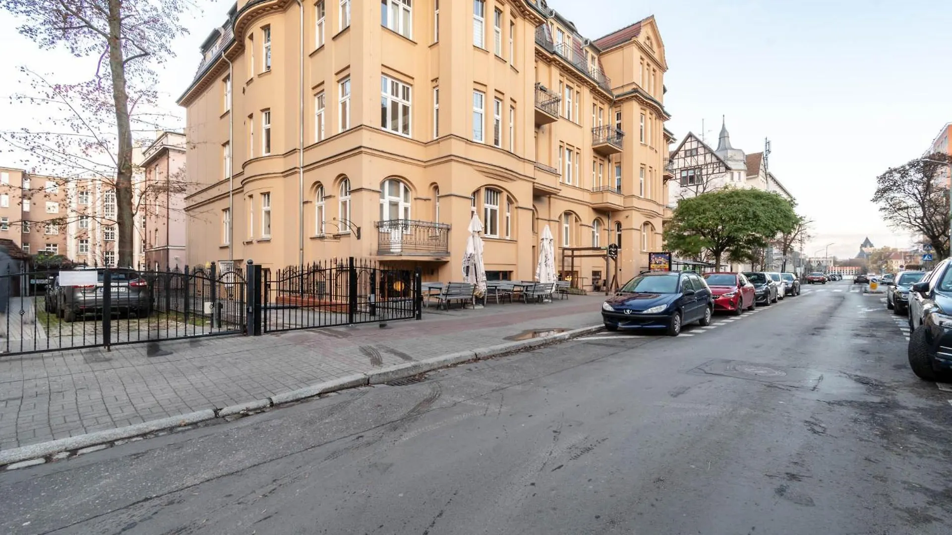 Azarentier1 Apartament Slowackiego بوزنان شقة